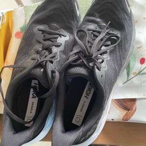 Worn Twice. One outdoor run 5 miles. And one treadmill run 3 miles.